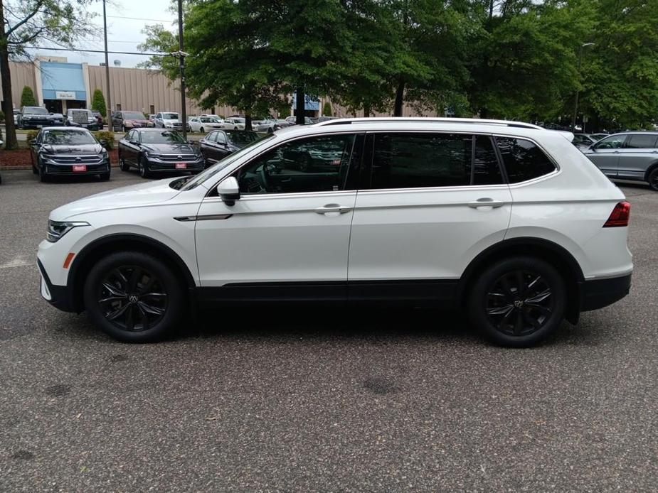 new 2024 Volkswagen Tiguan car, priced at $33,083