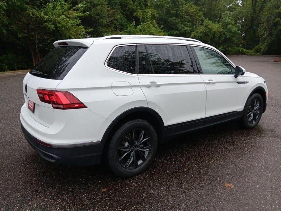 new 2024 Volkswagen Tiguan car, priced at $30,401