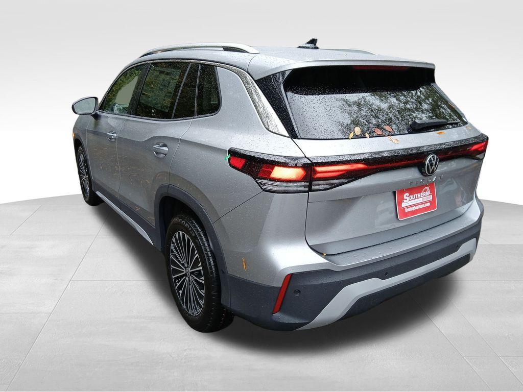 new 2026 Volkswagen Tiguan car, priced at $32,876