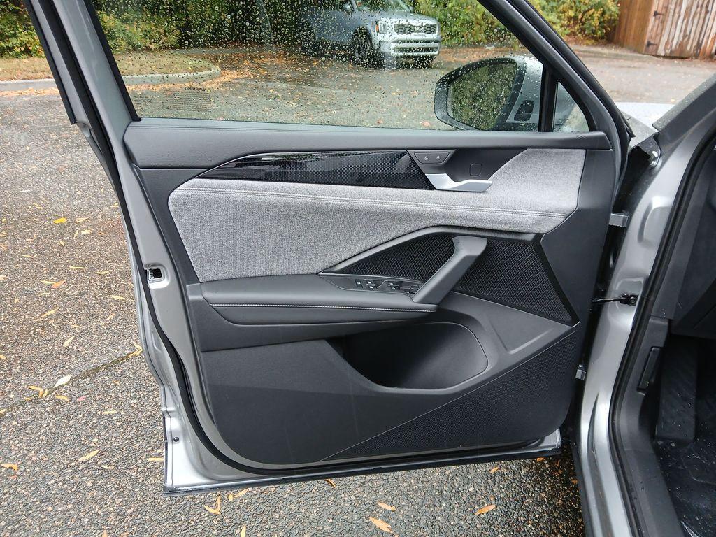 new 2026 Volkswagen Tiguan car, priced at $32,876