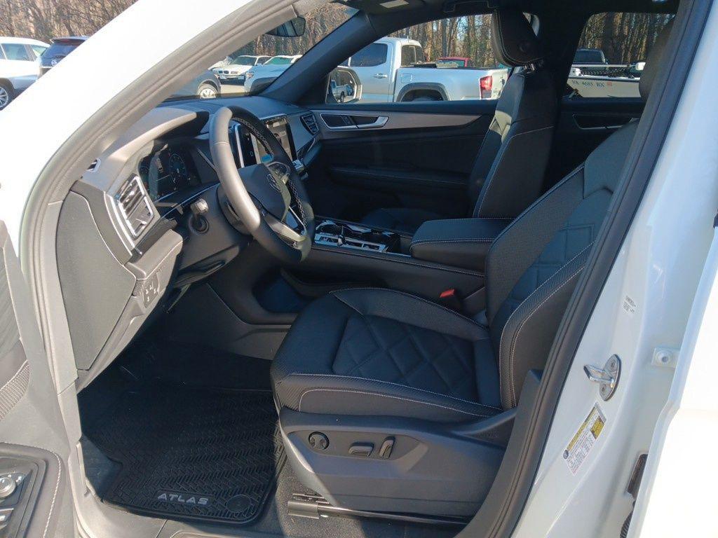 new 2025 Volkswagen Atlas Cross Sport car, priced at $44,141