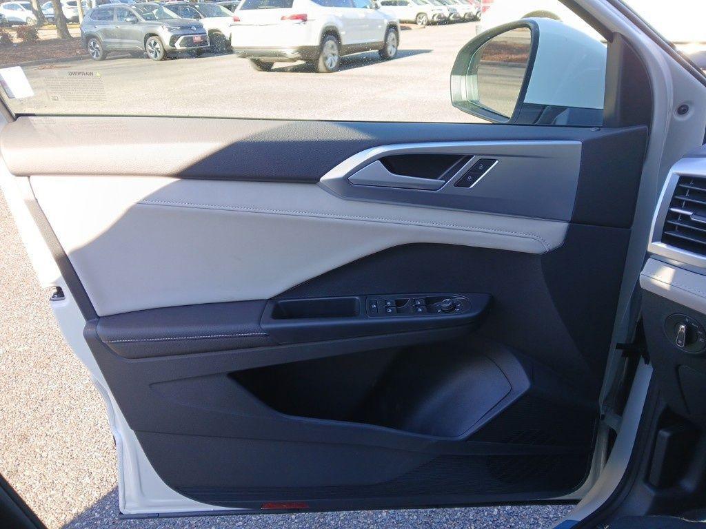 new 2025 Volkswagen Taos car, priced at $29,323