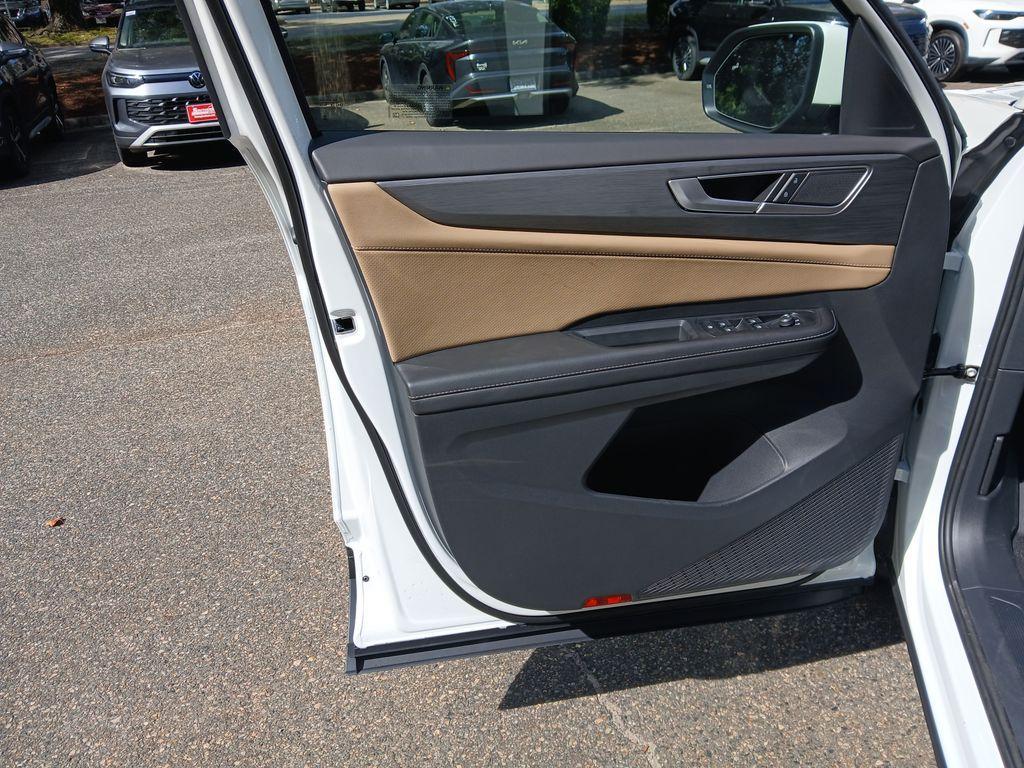 new 2026 Volkswagen Atlas Cross Sport car, priced at $41,762