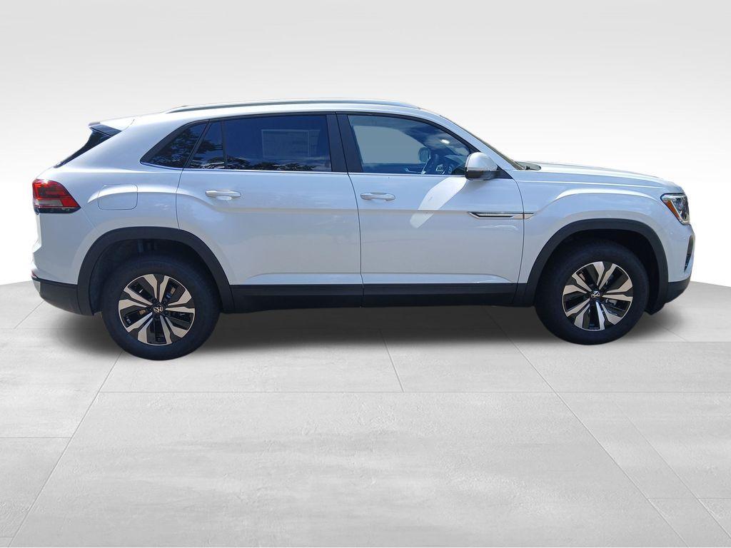 new 2026 Volkswagen Atlas Cross Sport car, priced at $41,762