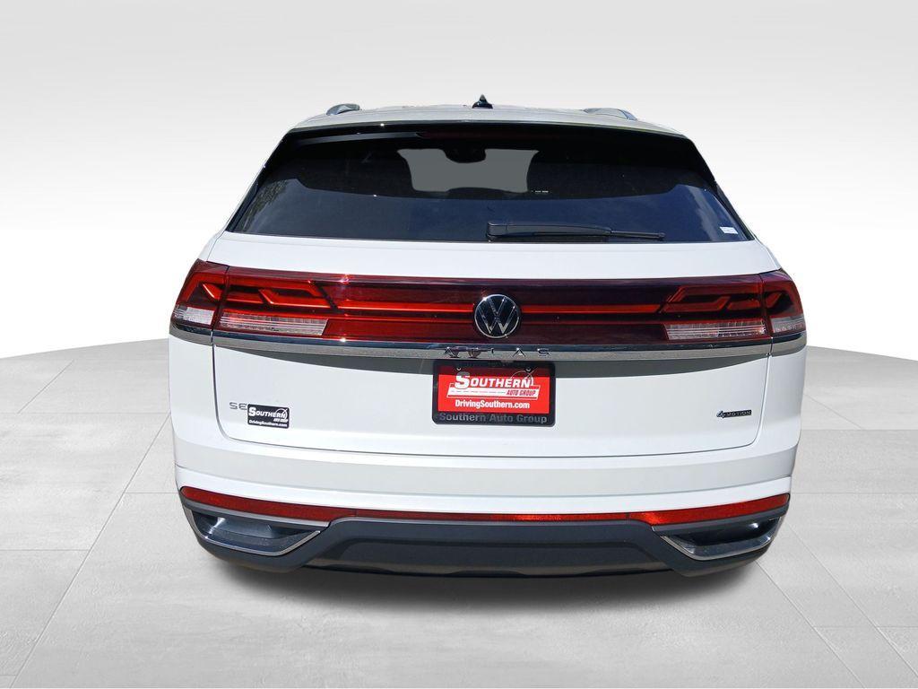 new 2026 Volkswagen Atlas Cross Sport car, priced at $41,762