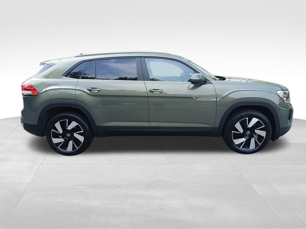 new 2025 Volkswagen Atlas Cross Sport car, priced at $40,905