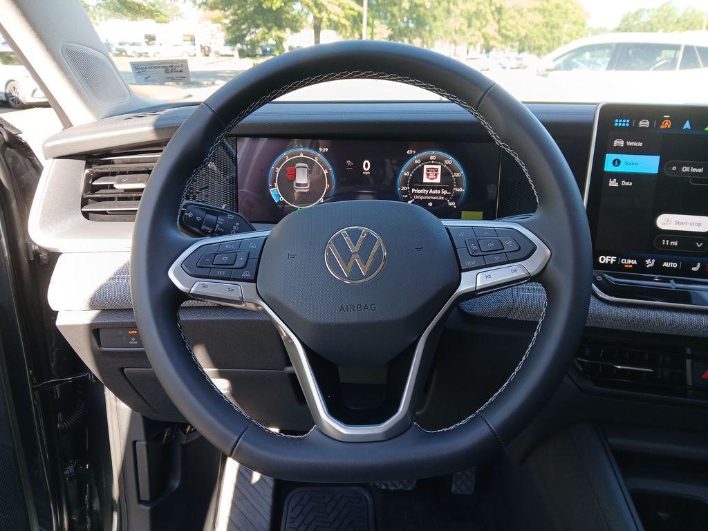 new 2025 Volkswagen Tiguan car, priced at $28,646