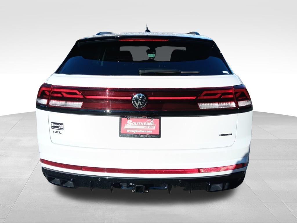 new 2025 Volkswagen Atlas Cross Sport car, priced at $50,300
