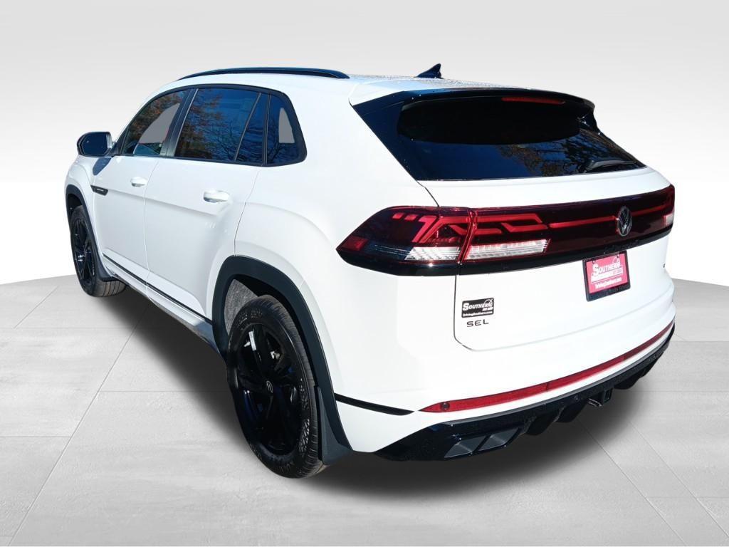 new 2025 Volkswagen Atlas Cross Sport car, priced at $49,300
