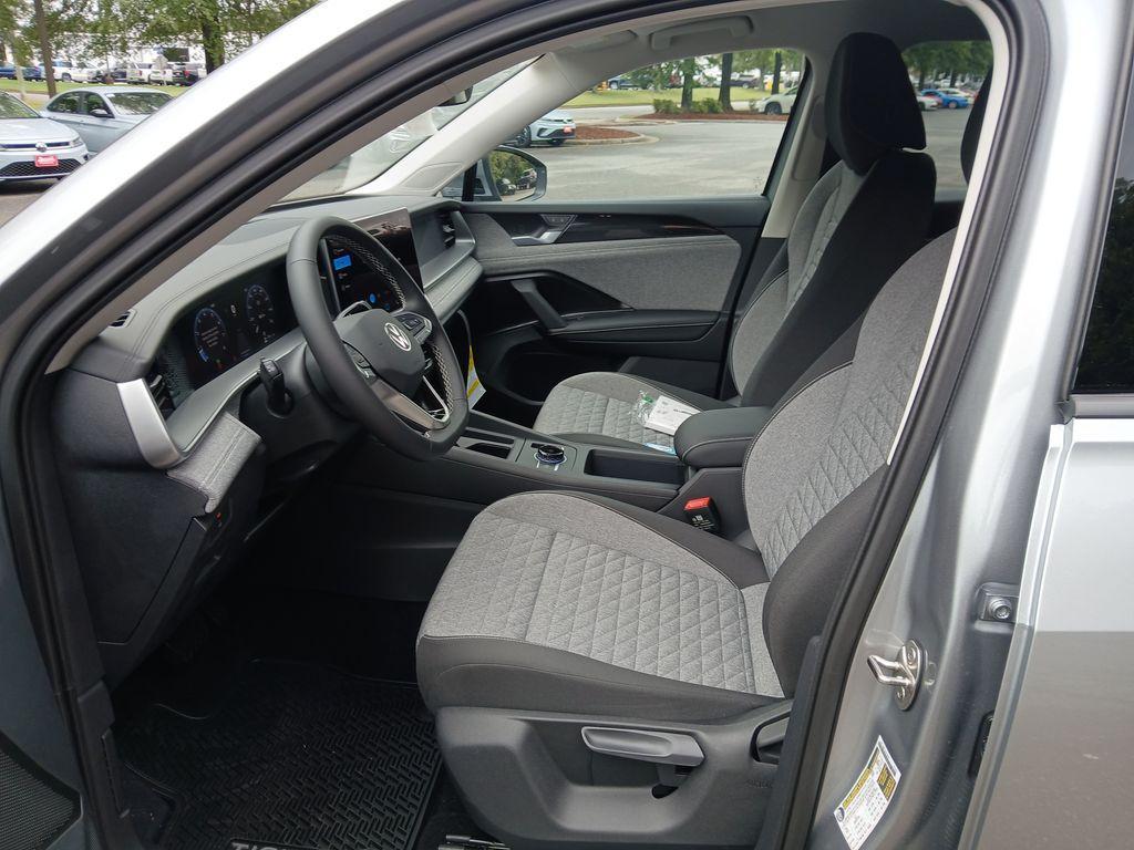 new 2025 Volkswagen Tiguan car, priced at $30,403