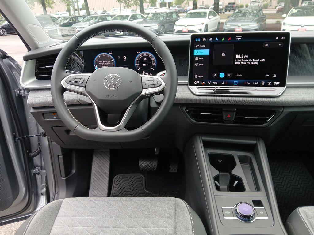 new 2025 Volkswagen Tiguan car, priced at $30,403