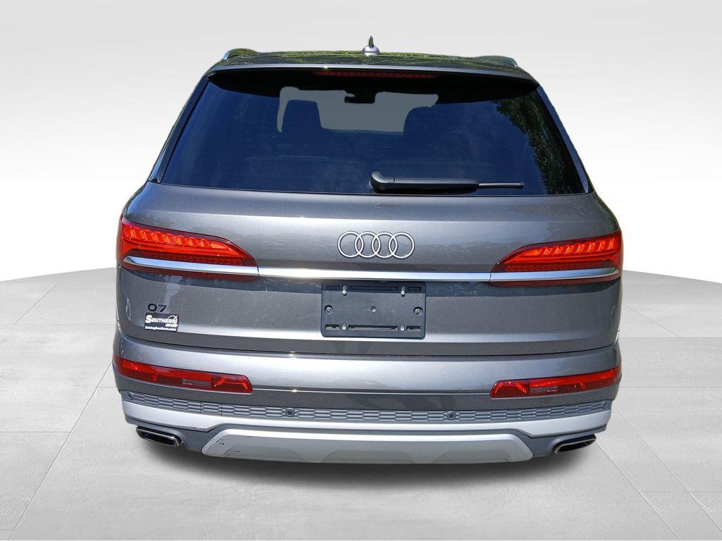 used 2025 Audi Q7 car, priced at $57,544