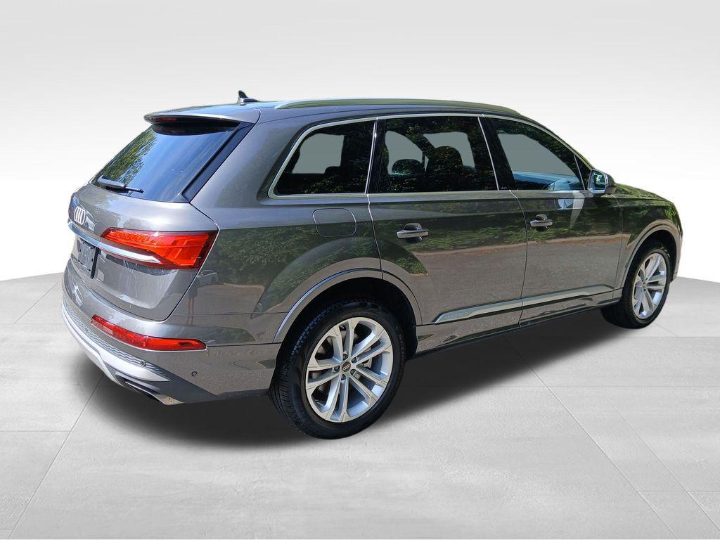 used 2025 Audi Q7 car, priced at $57,544