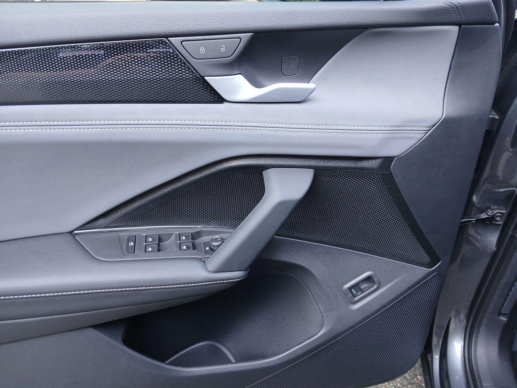 new 2025 Volkswagen Tiguan car, priced at $31,766