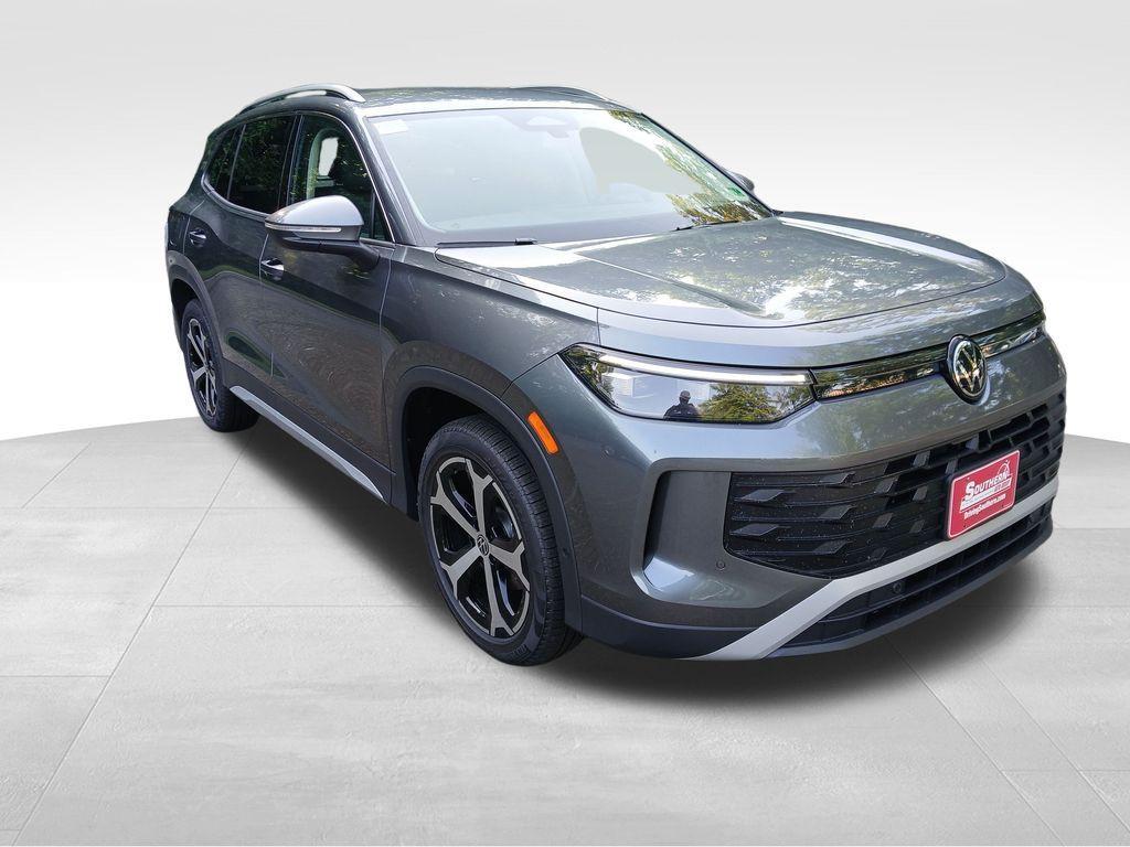 new 2025 Volkswagen Tiguan car, priced at $31,766