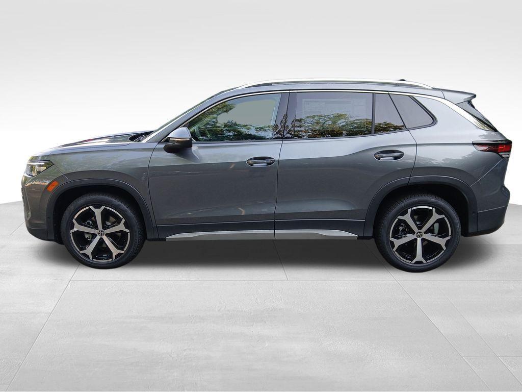 new 2025 Volkswagen Tiguan car, priced at $31,766