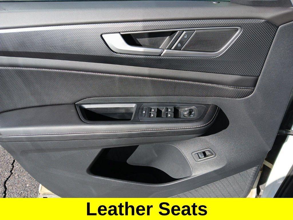used 2024 Volkswagen Atlas Cross Sport car, priced at $37,206