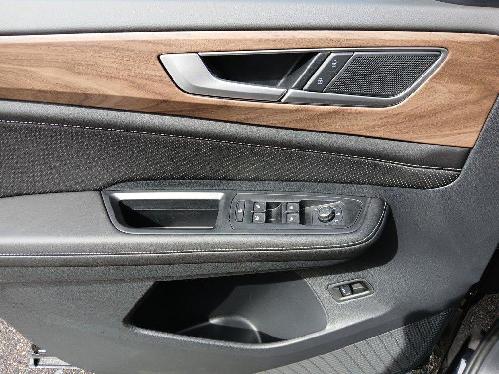 new 2025 Volkswagen Atlas car, priced at $43,648