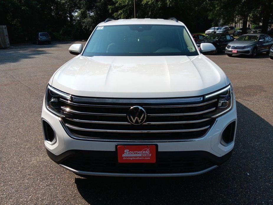 new 2024 Volkswagen Atlas car, priced at $37,078