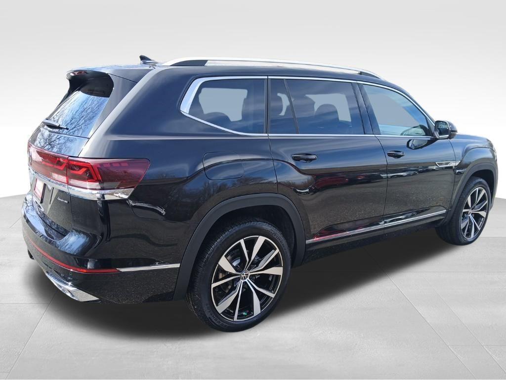 new 2025 Volkswagen Atlas car, priced at $54,196