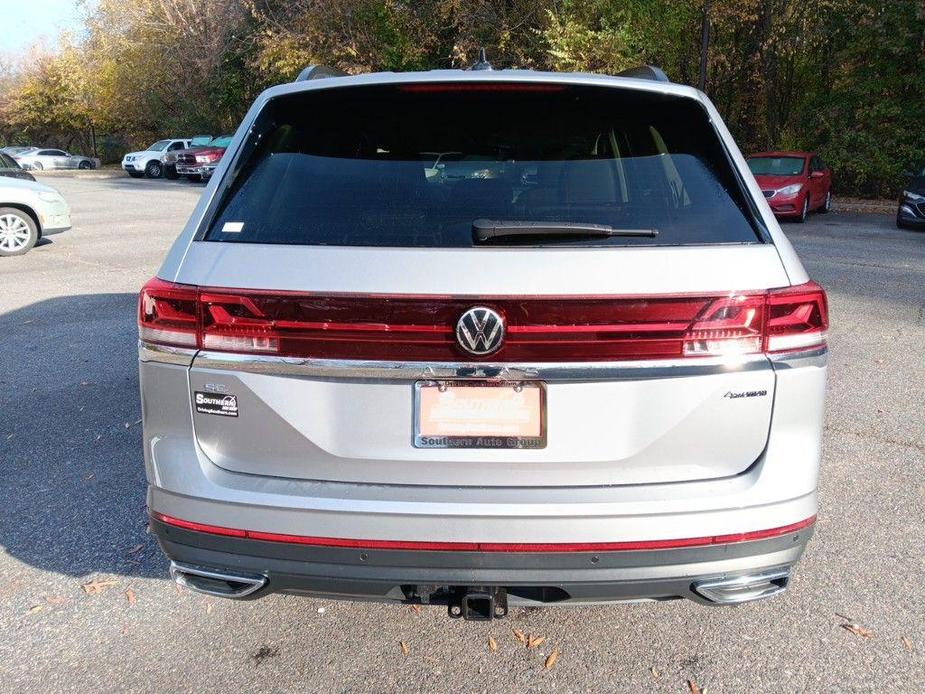 new 2025 Volkswagen Atlas car, priced at $44,700