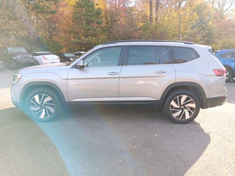 new 2025 Volkswagen Atlas car, priced at $44,700