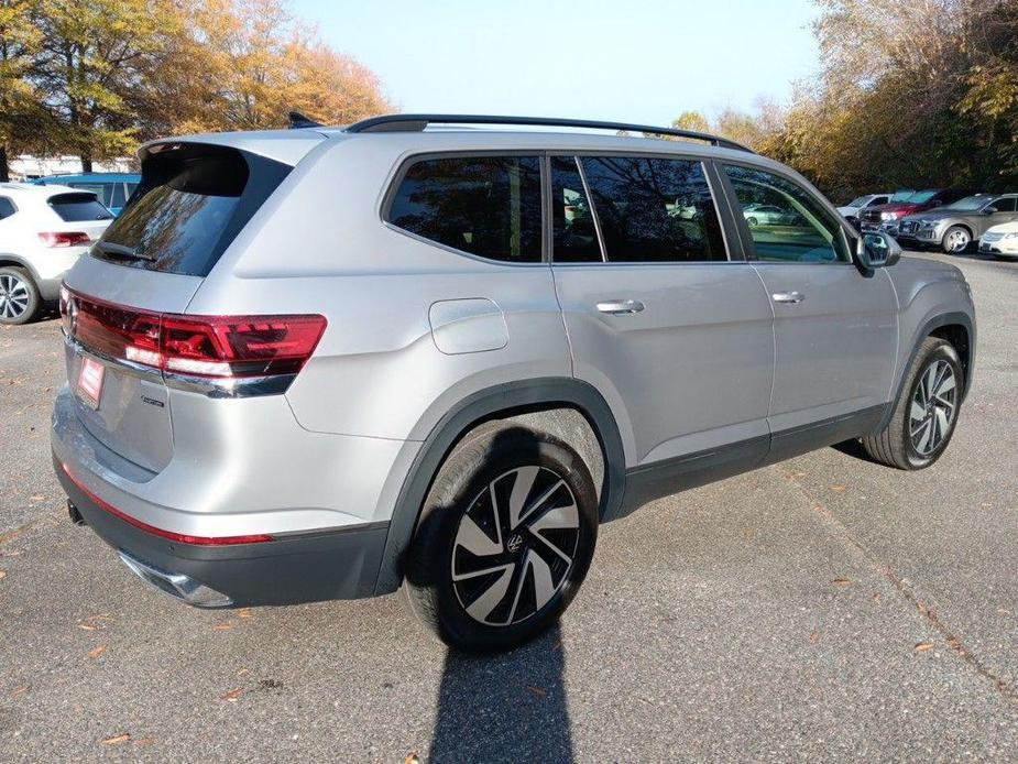 new 2025 Volkswagen Atlas car, priced at $44,700