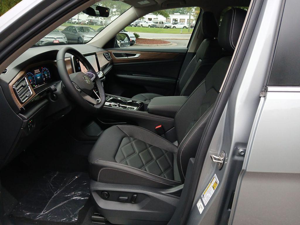 new 2026 Volkswagen Atlas car, priced at $46,764