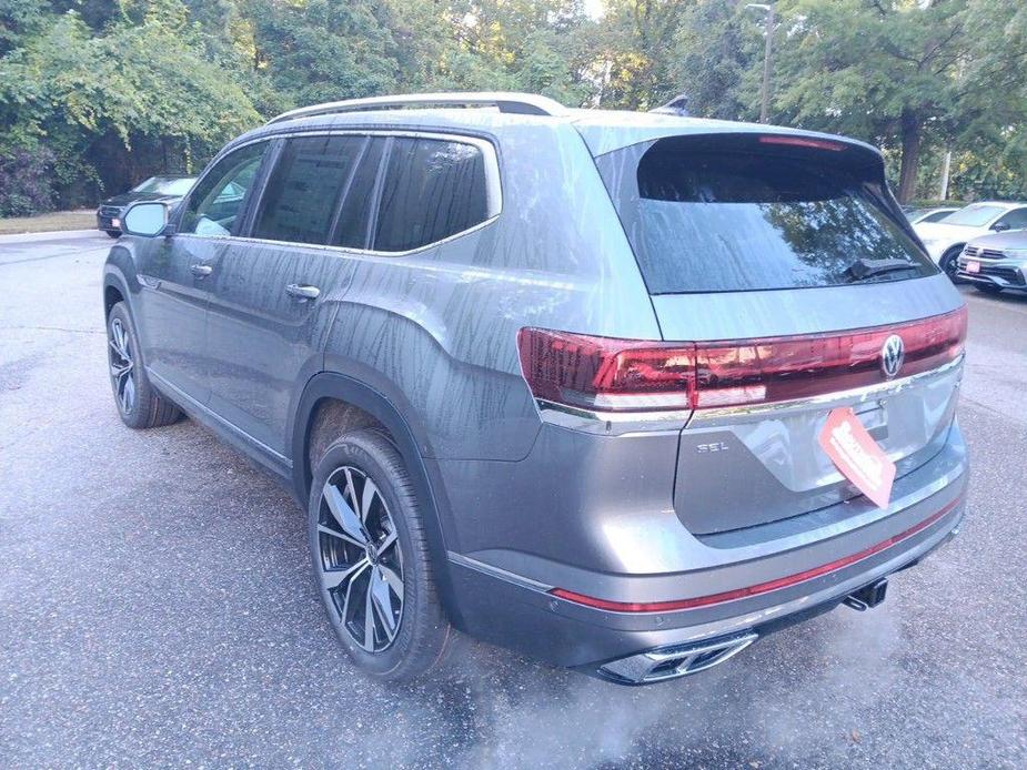 new 2024 Volkswagen Atlas car, priced at $50,231