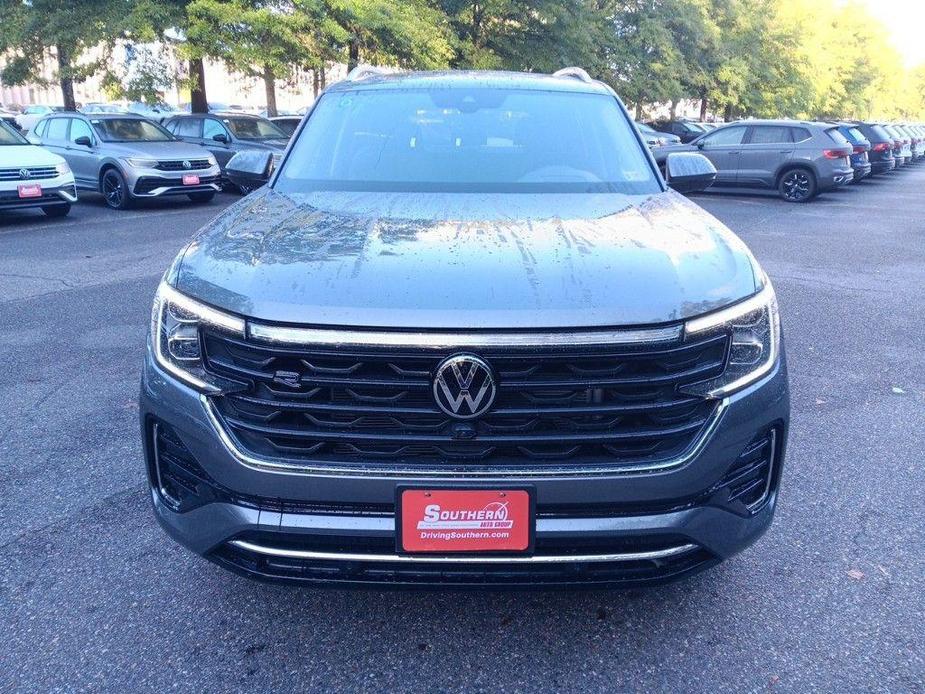 new 2024 Volkswagen Atlas car, priced at $50,231