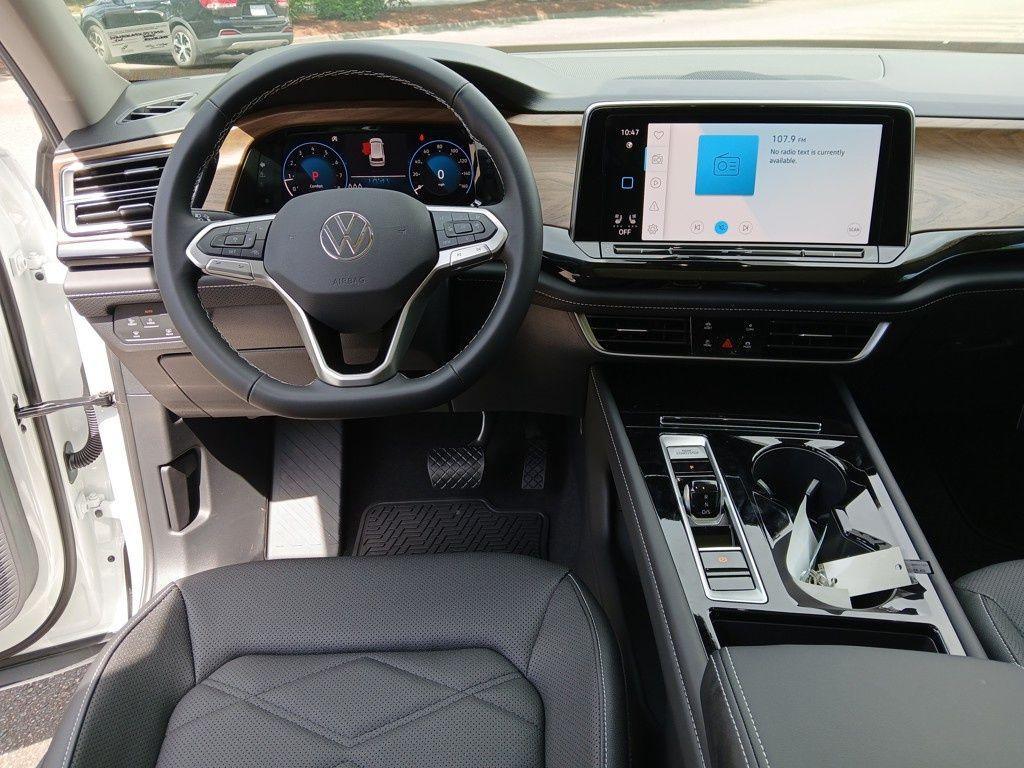 new 2025 Volkswagen Atlas car, priced at $43,487