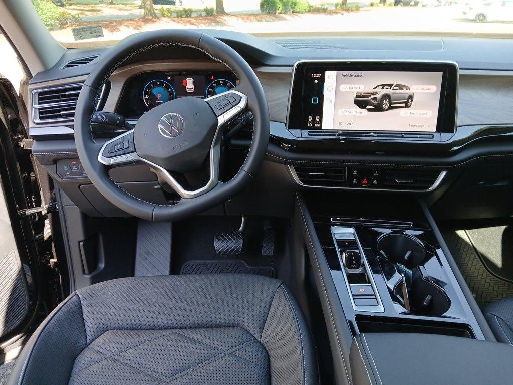 new 2025 Volkswagen Atlas car, priced at $40,946