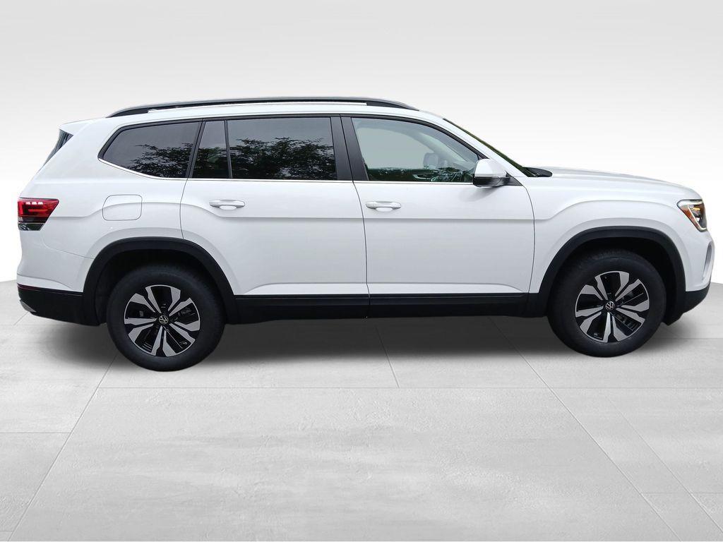 new 2026 Volkswagen Atlas car, priced at $42,389