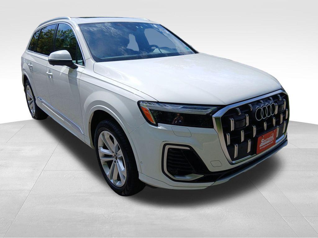 used 2025 Audi Q7 car, priced at $51,505