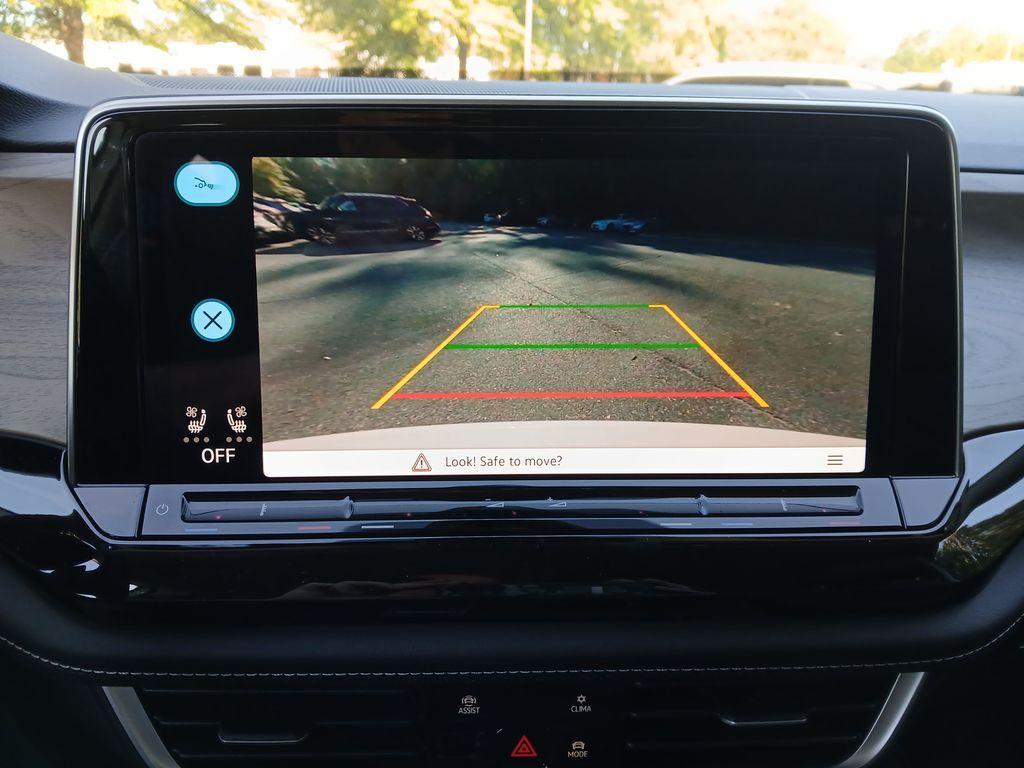 new 2026 Volkswagen Atlas car, priced at $39,526