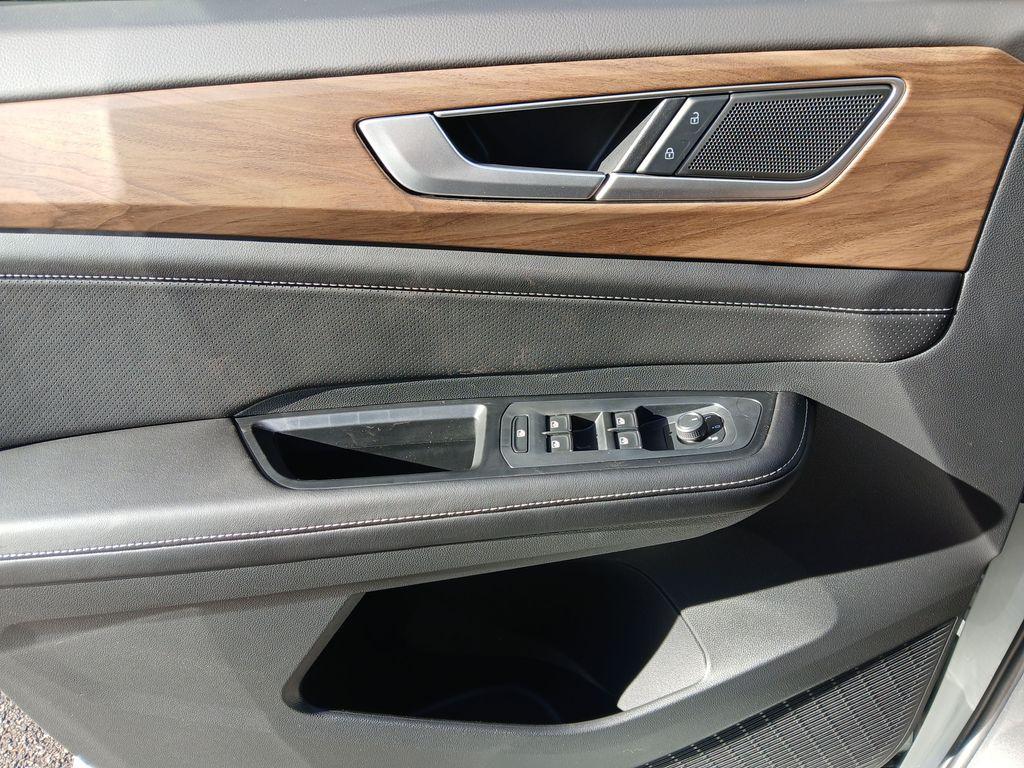 new 2026 Volkswagen Atlas car, priced at $39,526