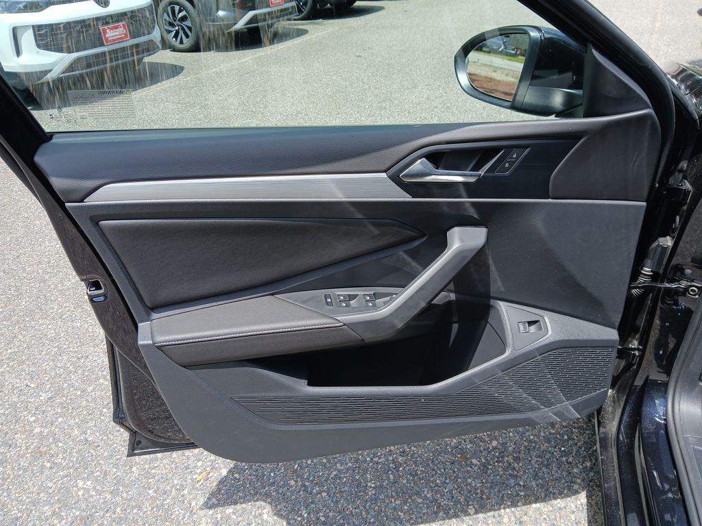 new 2025 Volkswagen Jetta car, priced at $23,000