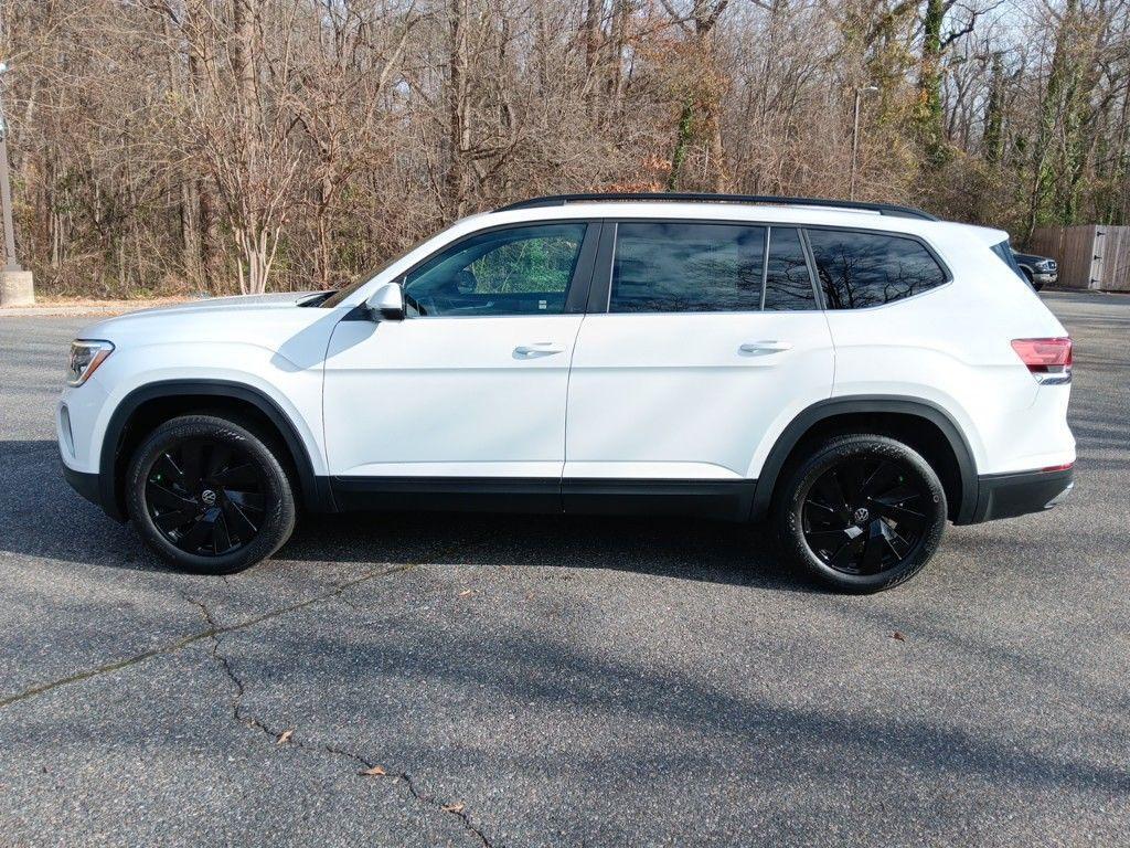 new 2025 Volkswagen Atlas car, priced at $43,423