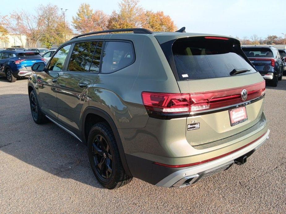 new 2025 Volkswagen Atlas car, priced at $47,100