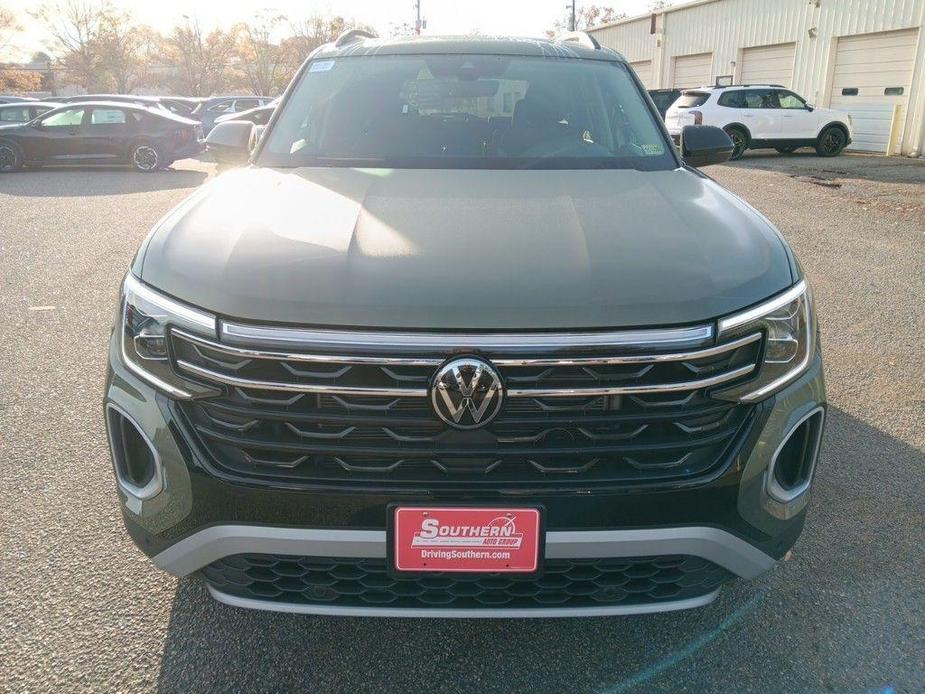 new 2025 Volkswagen Atlas car, priced at $47,100