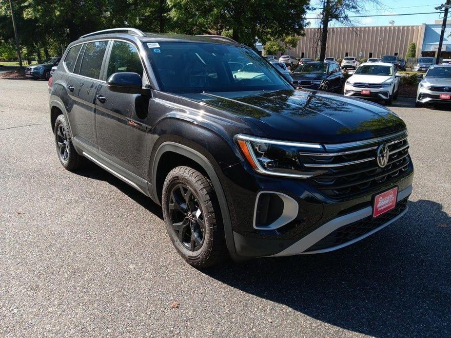 new 2024 Volkswagen Atlas car, priced at $43,603