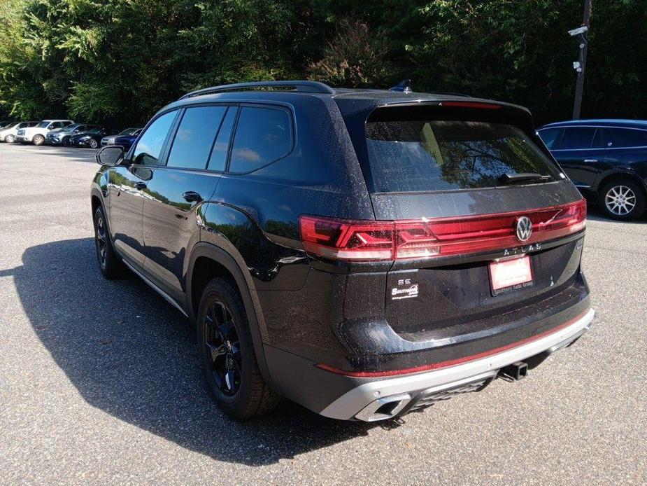 new 2024 Volkswagen Atlas car, priced at $43,603