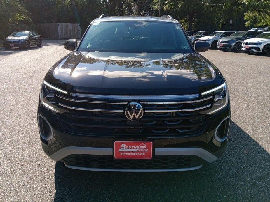 new 2024 Volkswagen Atlas car, priced at $43,603