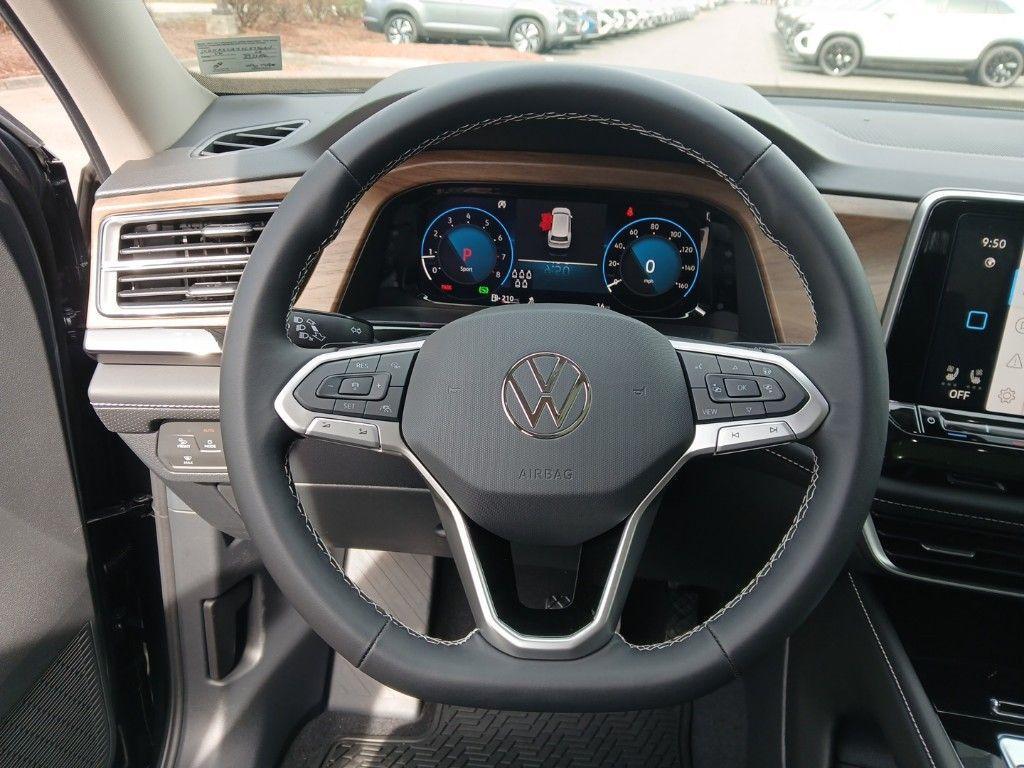 new 2025 Volkswagen Atlas car, priced at $44,180