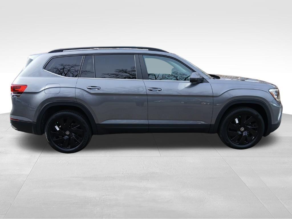 new 2025 Volkswagen Atlas car, priced at $44,680