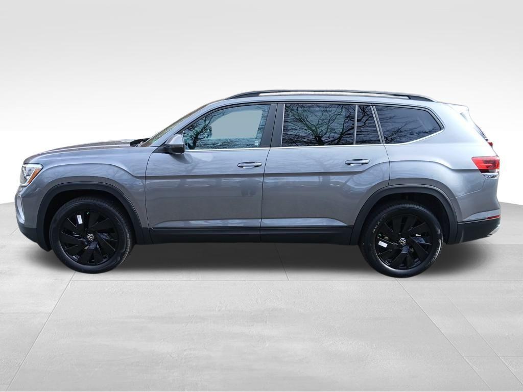 new 2025 Volkswagen Atlas car, priced at $44,680