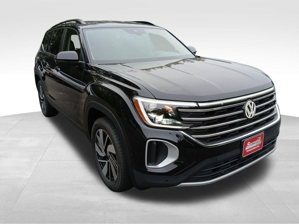new 2026 Volkswagen Atlas car, priced at $45,298