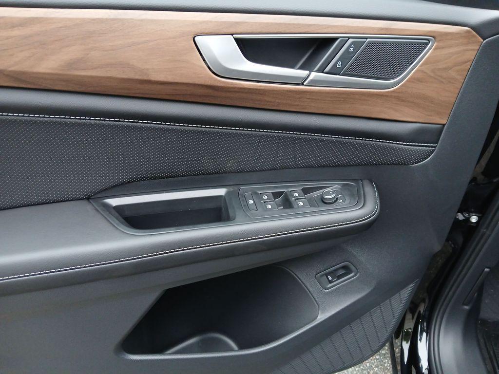 new 2026 Volkswagen Atlas car, priced at $45,298