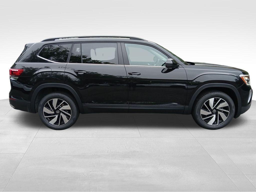 new 2026 Volkswagen Atlas car, priced at $45,298