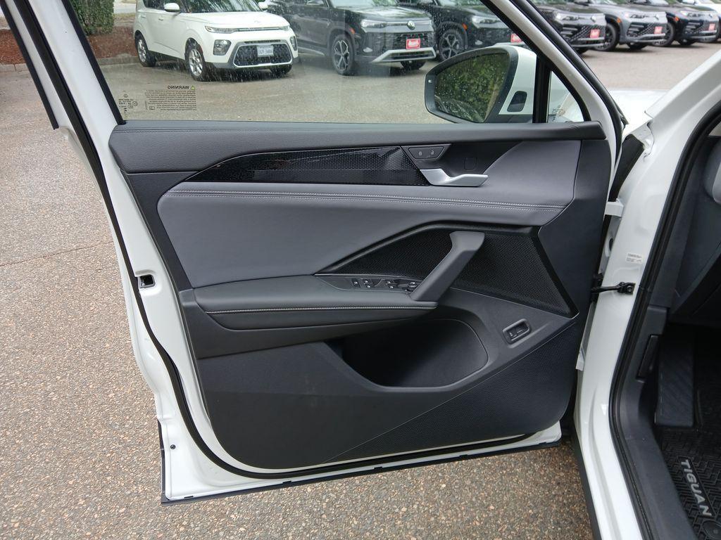 new 2025 Volkswagen Tiguan car, priced at $31,766